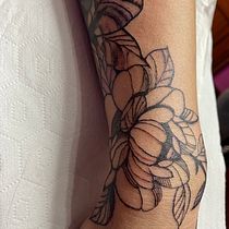 Botánico  Ein Projekt aus dem Bereich Tattoodesign, Traditionelle Illustration und Botanische Illustration von karnakom1111 - 09.11.2024