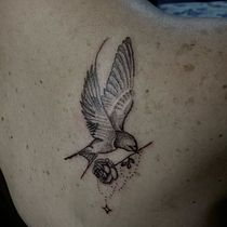 Mi proyecto del curso: Tatuaje para principiantes. Un progetto di Design di tatuaggi di Rodrigo Calfiqueo - 10.03.2024