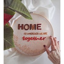 Letras bordadas. Un projet de Broderie , et Design textile de Keli - 07.12.2024