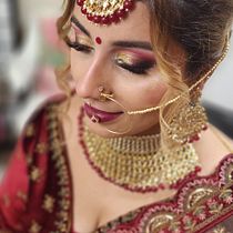 My project for course: Introduction to Professional Makeup Techniques. Un projet de Direction artistique, St, lisme, Photographie de mode , et Cinéma, vidéo et télévision de Zenab Wadi - 05.01.2020