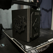 Mi proyecto final- lapicero gears of war. Een project van 3D,  3D-ontwerp, Productontwerp,  3D-modellering e Industrieel ontwerp van Miranda rivera - 13.12.2024