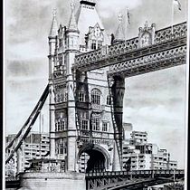 Most Tower Bridge. Un projet de Illustration architecturale, Architecture, Dessin, Dessin réaliste , et Esquisse  de Ryszard Wróblewski - 15.12.2024