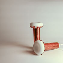 Large Copper Water Pipe Lamp . Un projet de Design , Design d'intérieur, Conception de produits , et Design industriel de juliankrizsan - 17.12.2024