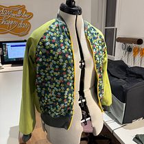 Bomber Taille 6. Design de moda, Modelagem e confecção, e Costura projeto de Caroline Dejasse - 13.01.2025