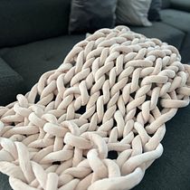 COBIJA XXL . Accessor, Design, DIY, Fashion Design, Fiber Arts, and Knitting project by Norma Elizabeth - 02.07.2025