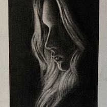 Charcoal Portrait. Fine Arts, Drawing, Artistic Drawing, Portrait Drawing, Realistic Drawing, and Traditional illustration project by Nelly Marre - 02.07.2025