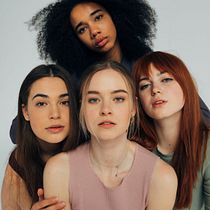 Ladies on Display. Un proyecto de Escritura creativa y Escritura de Sílvia Garcia - 14.03.2025