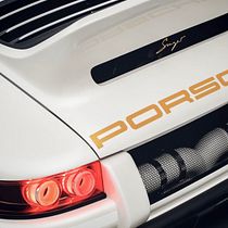 Porsche Show . Br, ing, Identit, Design, Graphic Design, Logo Design, T, and pograph project by Valeria Diaz - 04.01.2025