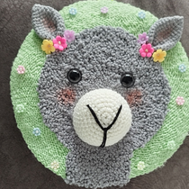 Alphaca . Arts, Crafts, Embroider, Crochet, To, Design, DIY, Fiber Arts, Punch Needle, and Textile Design project by Magny Baquero Montaño - 04.10.2025