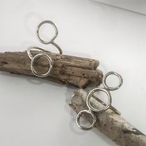 Colección Orfebrería. Un projet de Création d'accessoires, Artisanat, St, lisme , et Design de bijoux de Ignacia Fusae - 10.04.2025