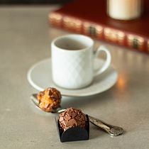 a sweet evening. Food Photograph, Food St, ling, and Photograph project by cakencakes - 04.17.2025
