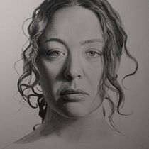 Tania. Fine Arts, Drawing, Pencil Drawing, Traditional illustration, Portrait Drawing, Realistic Drawing, Artistic Drawing, Sketching, and Figure Drawing project by Begoña Blázquez Parro - 05.01.2025