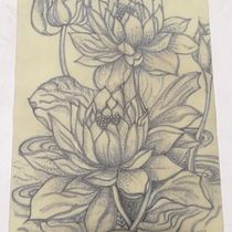 Mi projecto fue grande una familia de lotos que representa mi familia . Tattoo Design project by caranzaruz - 05.07.2025
