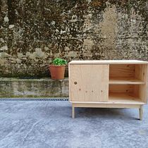 Mobile artigianale giovane ed elegante in multistrato di pino. Arts, Crafts, Woodworking, Interior Design, Furniture Design, Making, and DIY project by Simone Placido - 05.09.2025