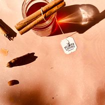 Spicy Experimental Shoots. Un proyecto de Fotografía digital, Fotografía gastronómica, Fotografía para Instagram, Fotografía Lifest, le, Fotografía con móviles, Retoque fotográfico, Fotografía, Fotografía de producto, Redes Sociales, Food St y ling				 de Marianne Bellstedt - 15.05.2025