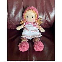 Arts and crafts. Amigurumi, Artesanato, Tecido, Design têxtil, e Design de brinquedos projeto de Gerdina - 18.05.2025