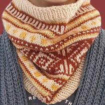Proyecto Final : Rug Cowl ( Stranded colorwork in the round). Un proyecto de Diseño de complementos, DIY, Diseño de moda, Tejido y Tejido de punto de ritacosta77 - 18.05.2025
