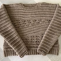 Madara Sweater - Introduction to Crochet Short Rows for Clothing. Fashion Design, Fiber Arts, and Textile Design project by Gabriella - 05.18.2025