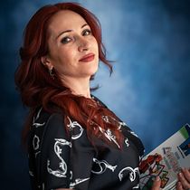 The Face of Knowledge. Photograph, Studio Photograph, Fashion Photograph, and Portrait Photograph project by Kristina Danielyan - 05.27.2025