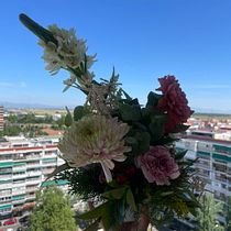 Primavera en Madird. Decoration, Interior Design, DIY, L, scape Architecture, Floral, and Plant Design project by sl_ramosclavijo - 05.27.2025
