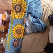 Pequeño pero poderoso como el Sol.. Un projet de Artisanat, DIY, Peinture, Design textile, Upc , et cling de Edna Alexandra Gracia López - 07.06.2025