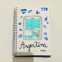 My journal. Fine Arts, Sketching, Creativit, Drawing, Sketchbook, and Mindfulness project by victoriabragagnolo - 06.16.2025