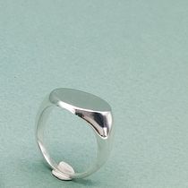 Anello a sigillo in argento . Fashion Design, Jewelr, Design, Accessor, Design, Arts, and Crafts project by e_carrara96 - 06.26.2025