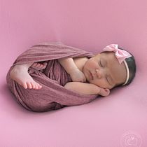 Fotografía Newborn Samantha . Digital Photograph, Portrait Photograph, and Studio Photograph project by Karla Ausencia Rodríguez Enríquez - 06.29.2025