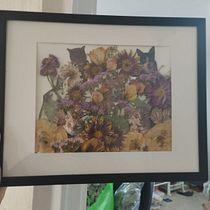 Recuerdo floral. Un proyecto de Artesanía, Bellas Artes, Collage, DIY, Diseño floral y vegetal de isauriacervantes - 05.07.2025