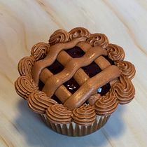 Mi proyecto final Ein Projekt aus dem Bereich Food St, ling, Backen, Cupcakes, Essbare Kunst und Buttercreme von Faby Ramirez - 07.07.2025