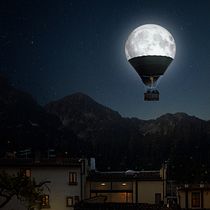 Un Sueño en Globo de Luna Llena. Photographic Composition, Digital Photograph, Photomontage, Photograph, Post-production, and Photo Retouching project by Willian Joel Ayala Morales - 07.22.2025