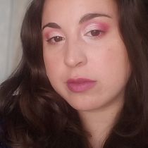 Cut Crease Rosa Ein Projekt aus dem Bereich Kunstleitung, Modedesign, Modefotografie und Kino, Video und TV von Florencia Alessandrini - 28.07.2025