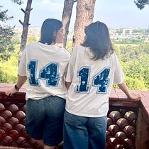 DISEÑO DE CAMISETAS Ein Projekt aus dem Bereich H, werk, Bildende Künste, Prägung, Analogfotografie, DIY, Grafikdesign, Textildesign, Design und Fotografie von veronica_devicente - 29.07.2025