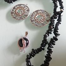 Yue black. Accessor, Design, Arts, Crafts, Jewelr, and Design project by Daniela Vargas - 08.08.2025