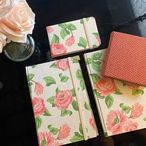 Mis libretas para dibujo y pintura. Arts, Crafts, Bookbinding, DIY, Traditional illustration, and Sketchbook project by Liliana María Gutiérrez - 08.10.2025