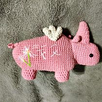 Amigurumi Rinoceronte . Arts, Crafts, To, Design, DIY, Fiber Arts, Crochet, Amigurumi, and Textile Design project by Mari Lemon - 08.10.2025