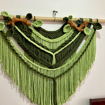 Naturaleza flotante . Un proyecto de Artesanía, Tejido, Interiorismo, Macramé y Diseño textil de Laura Orduz - 11.08.2025