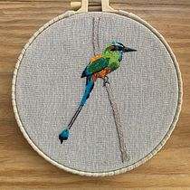 La Voz de Mi Abuela. Un proyecto de Bordado, Ilustración tradicional y Diseño textil de Melisa Oliva - 19.08.2025