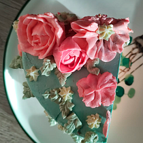 Pastel de flores. Un proyecto de Diseño y DIY de luciana_santibanez - 20.08.2025