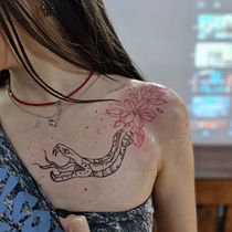 Fine line  Ein Projekt aus dem Bereich Tattoodesign, Traditionelle Illustration und Botanische Illustration von Gimena Alarcón - 26.08.2025