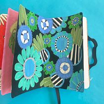 LIVRO DE PADRÕES . Botanical Illustration, Traditional illustration, Pattern Design, and Sketchbook project by Leonor Capelo - 09.09.2025