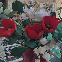 Jarrón de Amapolas. Projekt z dziedziny  Dekoracja wnętrz, DIY i Papercraft użytkownika Daniel Pinchete Nebreda - 11.09.2025