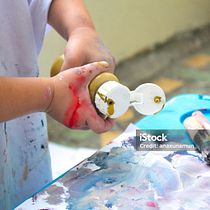 serigrafia con stencil. Estampagem, Serigrafia, Design de moda, Estamparia têxtil, e Design têxtil projeto de steyvinorozco - 15.09.2025