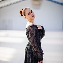 Dare to be elegant. Ein Projekt aus dem Bereich Modedesign von Alexandra Calin - 16.09.2025
