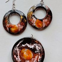 Space jewelry set. Un proyecto de Diseño de complementos, Diseño de jo, as, DIY y Artesanía de Tetiana Podieniezhna - 22.09.2025
