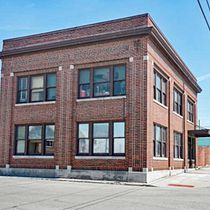 Cities and bodies. Drawing, Digital Drawing, Traditional illustration, and Digital Illustration project by ivi_goldman - 09.23.2025