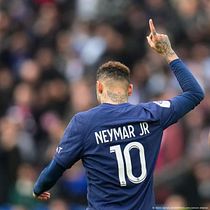 La historia de Neymar Jr. Un proyecto de Inteligencia Artificial, Creación de Contenido con IA, Marketing de contenidos, Redacción de contenidos		 y Redes Sociales de José Alejandro Pluas Tutiven - 22.10.2025
