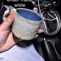 Cups galore. Artesanato, Cerâmica, Decoração de interiores, DIY, e Artes plásticas projeto de Liane Hernandez - 27.10.2025