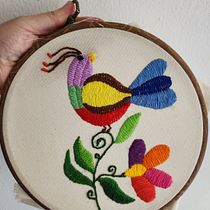 Bird in the Tenango technique. Un projet de Artisanat, Broderie, Art textile , et Design textile de Sofia Aguilar - 27.10.2025