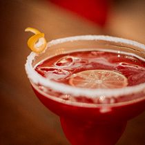 drink . Un projet de Photographie de studio, Photographie numérique, Photographie gastronomique, St , et lisme culinaire de Ketelyn Grabikoski - 08.11.2025